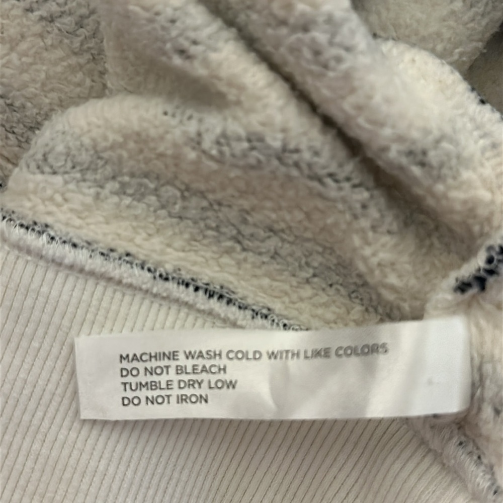Tuckernuck Striped Natasha Logo Crew Neck Pullover Sweatshirt Sz Medium Sporty - Picture 9 of 9
